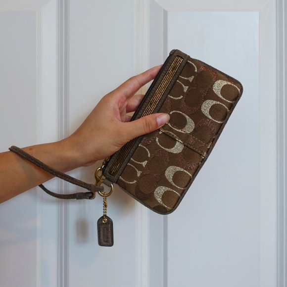 Y2K Coach Brown Jacquard Wristlet - Picture 2 of 5